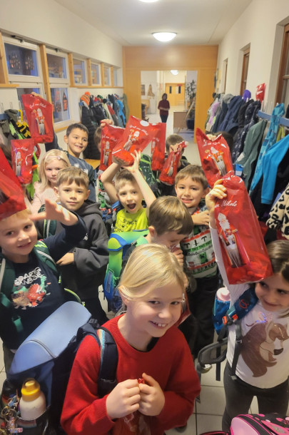 fba99942-68da-4f15-8a8e-6039871fd471